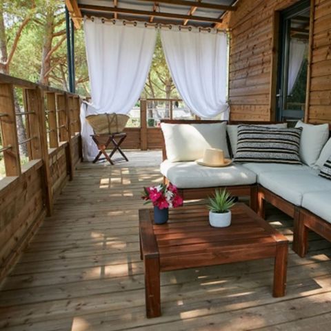 BUNGALOW 5 personnes - Lodge sur pilotis - Kabane 2/5