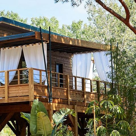 BUNGALOW 4 personnes - Lodge sur pilotis - Kabane 2/4 sdb