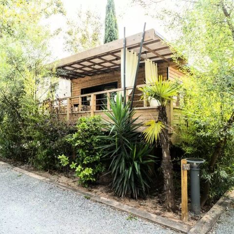 Tente en toile et en bois 5 personnes - Lodge Kabane sur Pilotis 3 Pièces 5 Personnes Climatisé + TV