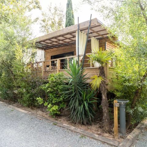 Tente en toile et en bois 5 personnes - Lodge Kabane sur Pilotis 3 Pièces 5 Personnes Climatisé + TV
