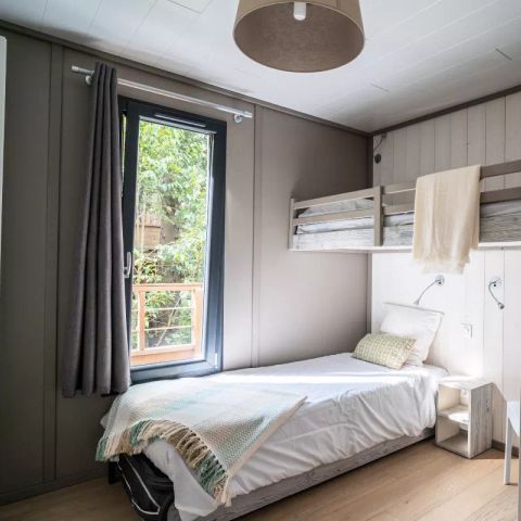 Tente en toile et en bois 5 personnes - Lodge Kabane sur Pilotis 3 Pièces 5 Personnes Climatisé + TV