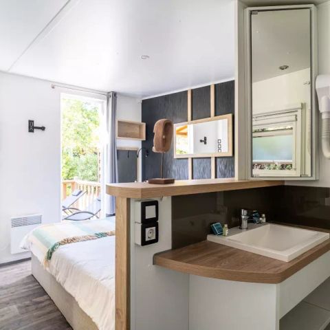 MOBILHOME 4 personnes - Kosy 3 Pièces 4 Personnes Climatisé + TV