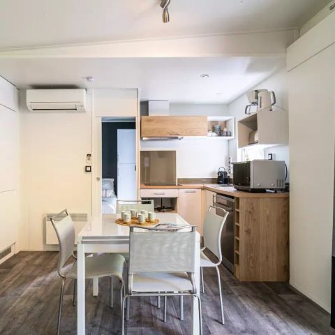 MOBILHOME 4 personnes - Kosy 3 Pièces 4 Personnes Climatisé + TV