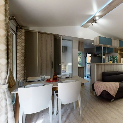 MOBILHOME 4 personnes - 2 XL 3 Pièces 4 Personnes Climatisé + TV