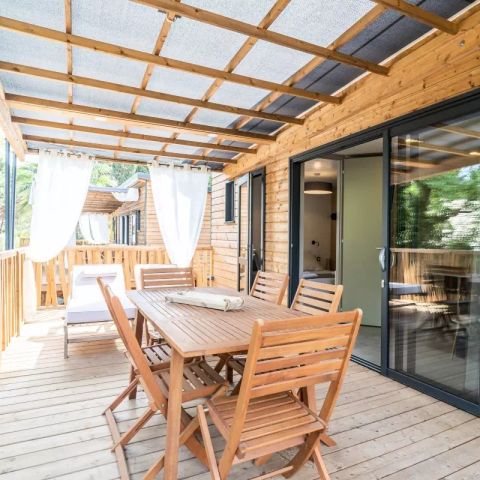 Tente en toile et en bois 4 personnes - Lodge Kabane sur Pilotis 3 Pièces 4 Personnes Climatisé + TV