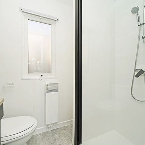 MOBILHOME 8 personnes - Mobil-home | Premium | 3 Ch. | 6/8 Pers. | Terrasse surélevée | 2 SDB | Clim.