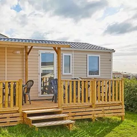MOBILHOME 6 personnes - Premium | 3 Ch. | 6 Pers. | Terrasse surélevée | Clim. | TV
