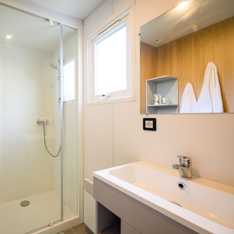 MOBILHOME 5 personnes - COTTAGE CONFORT 2 ch. 4/5 pers. - 30m2 - terrasse couverte