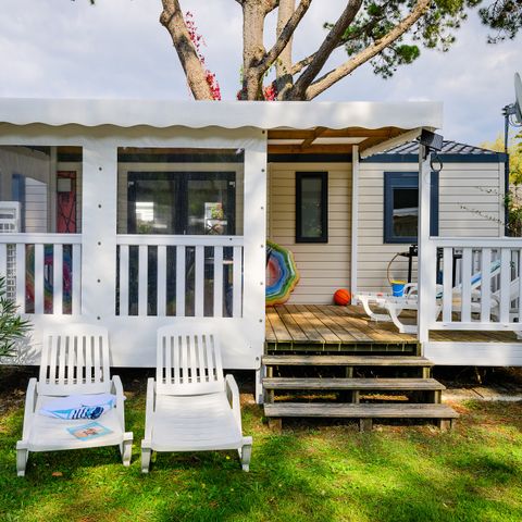 MOBILHOME 8 personnes - D/ SIGNATURE PRESTIGE 4 ch. 8 pers. - 40m2 - terrasse couverte