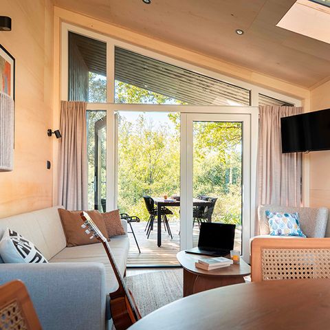HÉBERGEMENT INSOLITE 5 personnes - Wild Spirit 2 chambres - 60m² - TV -CLIM - LV - SH + SAUNA + BAIN NORDIQUE