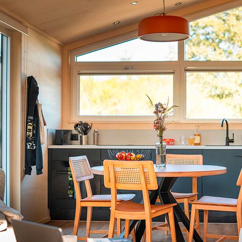 HÉBERGEMENT INSOLITE 5 personnes - Wild Spirit 2 chambres - 60m² - TV -CLIM - LV - SH + SAUNA + BAIN NORDIQUE