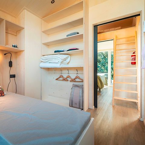 HÉBERGEMENT INSOLITE 5 personnes - Wild Spirit 2 chambres - 60m² - TV -CLIM - LV - SH + SAUNA + BAIN NORDIQUE