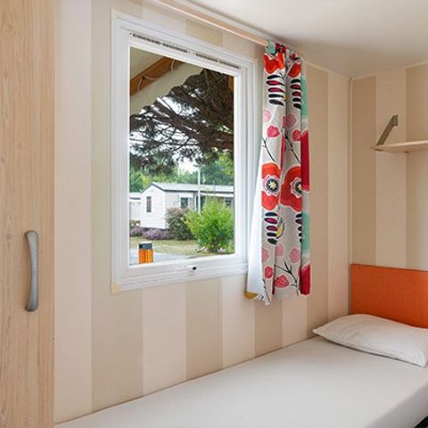 MOBILHOME 6 personnes - Mobil-home | Classic | 3 Ch. | 6 Pers. | Terrasse surélevée | 1 SDB