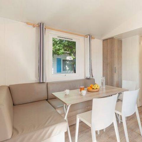 MOBILHOME 6 personnes - Mobil-home | Comfort | 2 Ch. | 4/6 Pers. | *Terrasse surélevée* | 1 SDB | Clim. | TV