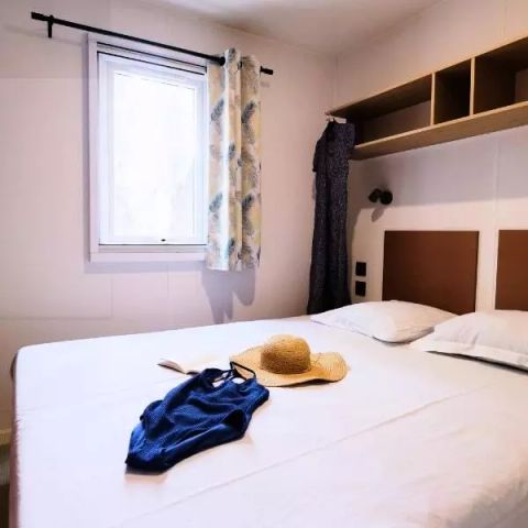 MOBILHOME 6 personnes - Premium 4 Pièces 6 Personnes Climatisé + TV
