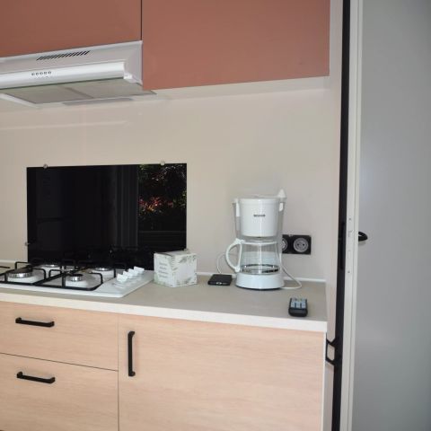 MOBILHOME 4 personnes - Premium 3 Pièces 4 Personnes Climatisé + TV