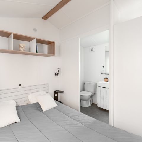 MOBILHOME 4 personnes - Mobil-home Premium 32m² (2 chambres - 2 sdb) + Lave Vaisselle + terrasse semi-couverte 15m²