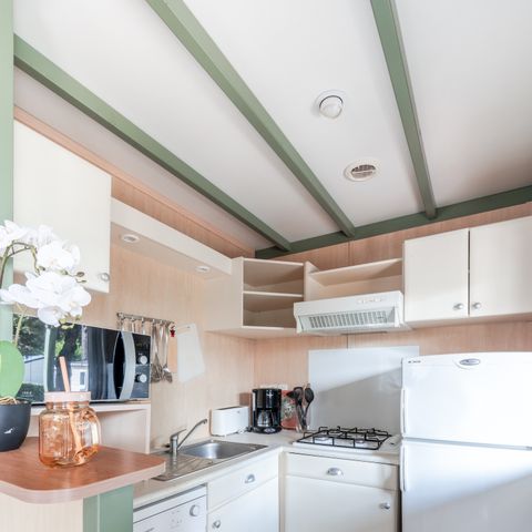 CHALET 4 personnes - Chalet Premium 35m² (2 chambres) + Climatisation + Lave-vaisselle + Terrasse couverte 12m²