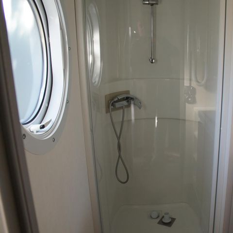 MOBILHOME 7 personnes - Mobil home Premium 32 m² 3 chambres + terrasse 12m² semi-couverte (9m²) + TV + clim 6/7 pers
