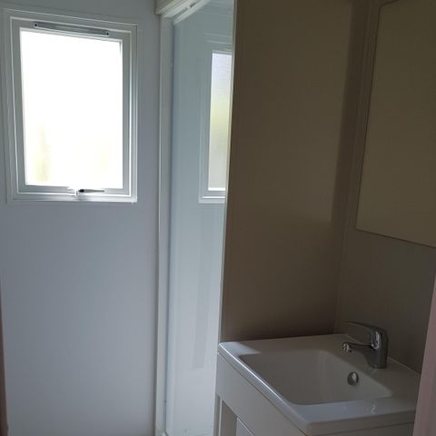 MOBILHOME 7 personnes - Mobil home Luxe 32m² 3 chambres + terrasse 12m² semi-couverte (9m²) + TV + Clim 6/7 pers
