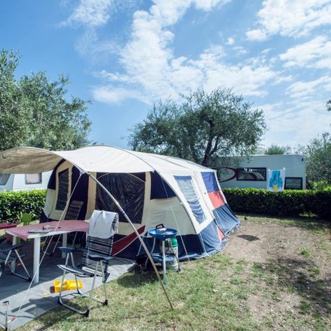 Emplacement - Emplacement Comfort Large - 75m² - 6 AMP