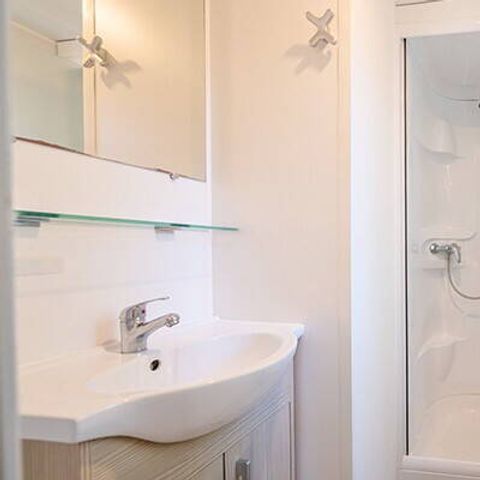 MOBILHOME 6 personnes - Comfort | 3 Ch. | 6 Pers. | Terrasse surélevée | Clim.