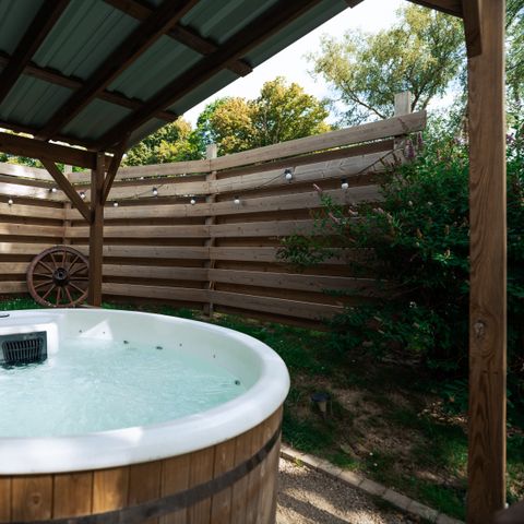 Unique 2 personnes - POD + JACUZZI PRIVATIF - 1 Chambre