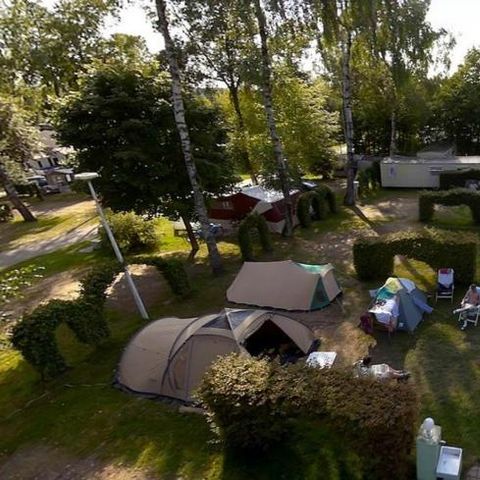 Emplacement - EMPLACEMENT PARTAGE 1 PERS 1 TENTE+ VELO