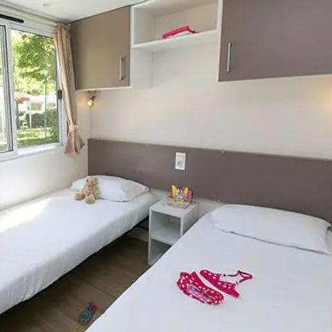BUNGALOW 6 personnes - Mobil-home | Classic | 3 Ch. | 4/6 Pers. | Terrasse Couverte | Clim.