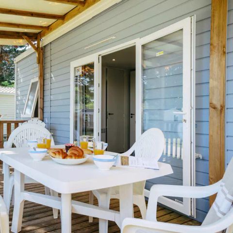 BUNGALOW 6 personnes - Mobil-home | Comfort | 2 Ch. | 4/6 Pers. | Terrasse surélevée | Clim.