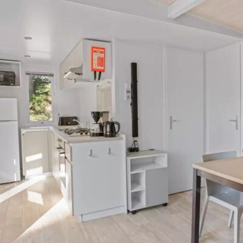 BUNGALOW 5 personnes - Mobil-home | Comfort | 3 Ch. | 5 Pers. | Terrasse surélevée | Clim. | TV