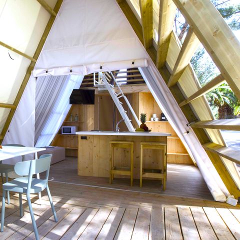 Tente en toile et en bois 4 personnes - LODGE KENTIA