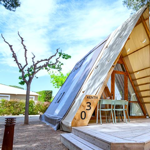 Tente en toile et en bois 4 personnes - LODGE KENTIA