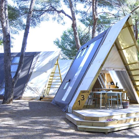 Tente en toile et en bois 4 personnes - LODGE KENTIA