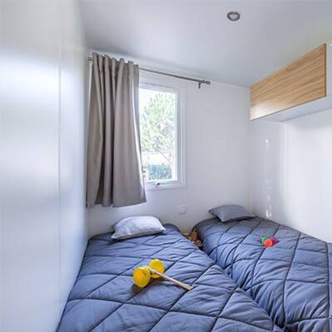 MOBILHOME 8 personnes - Mobil-home | Ultimate | 4 Ch. | 8 Pers. | Terrasse surélevée | Clim. | TV