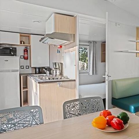 MOBILHOME 6 personnes - Comfort | 2 Ch. | 4/6 Pers. | Terrasse surélevée | 1 SDB | Clim. | TV