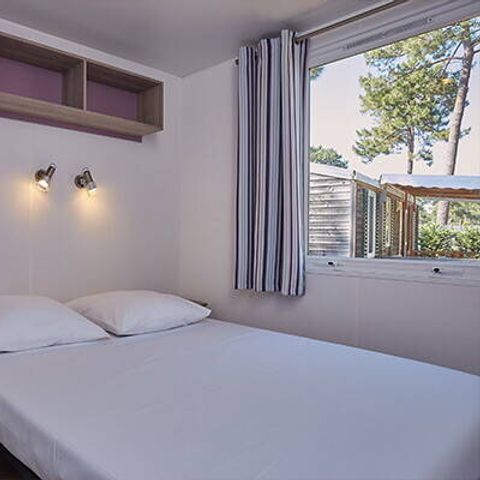 MOBILHOME 6 personnes - Mobil-home | Comfort | 2 Ch. | 4/6 Pers. | Terrasse surélevée | 2 SDB | Clim. | TV