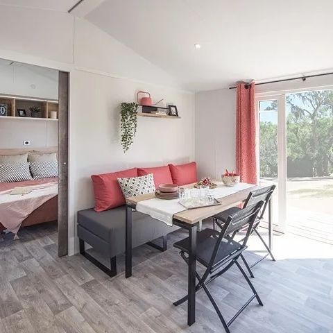 MOBILHOME 6 personnes - Mobil-home PMR Premium 31m² (2 chambres) + Terrasse 4/6 pers