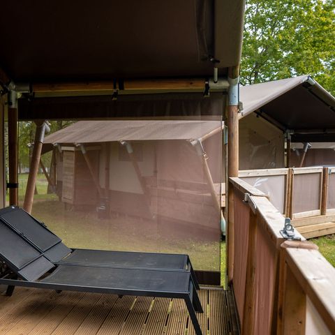 TENTE TOILE ET BOIS 5 personnes - y compris les installations sanitaires