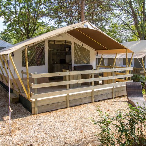 Tente en toile et en bois 5 personnes - Safaritent sanitaire