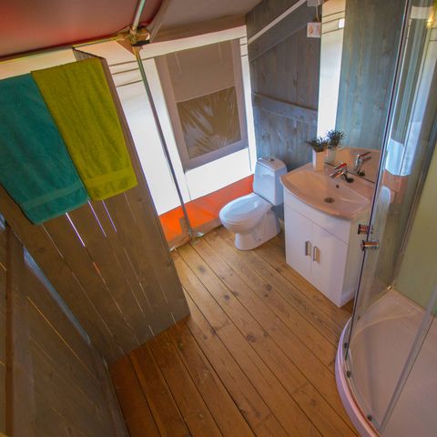 Tente en toile et en bois 5 personnes - Safaritent sanitaire