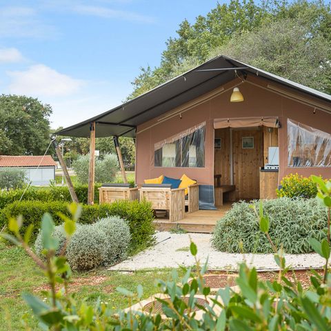 Tente en toile et en bois 6 personnes - Safaritent sanitair + airco (6P)