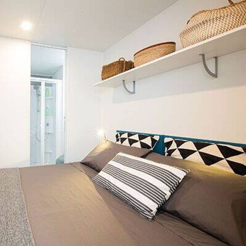 MOBILHOME 6 personnes - Premium | 3 Ch. | 6 Pers. | Terrasse surélevée | 2 SDB | Clim.