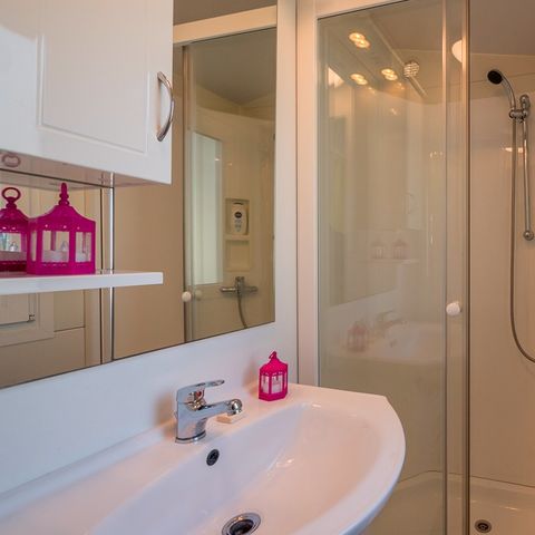 MOBILHOME 6 personnes - Comfort XL | 3 Ch. | 6 Pers. | Terrasse Couverte | Clim. | TV