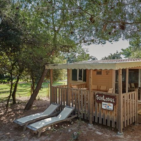 MOBILHOME 6 personnes - Premium | 3 Ch. | 6 Pers. | Terrasse surélevée | Clim. | TV