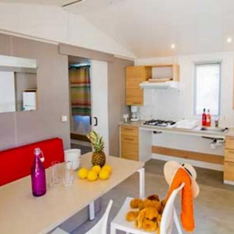 MOBILHOME 4 personnes - PMR Confort 27m² 2 chambres + TV + terrasse 
