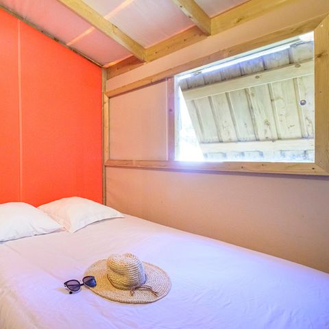 MOBILHOME 4 personnes - Cosyflower Premium sur pilotis 38m² - 2 chambres + TV + draps + serviettes terrasse couverte 11m²