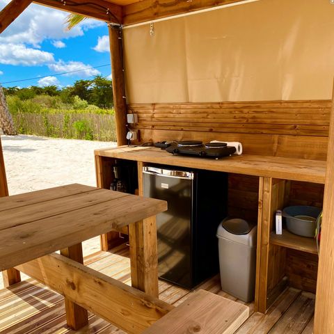 Hébergement 2 personnes - Bivouac sans sanitaires - Frigo + plaque de cuisson