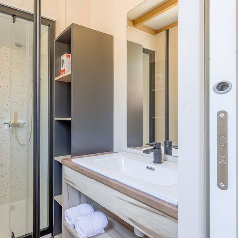 Chalet 5 personnes - Chalet | Comfort | 2 Ch. | 5 Pers. | Terrasse simple | 1 SDB | Clim.