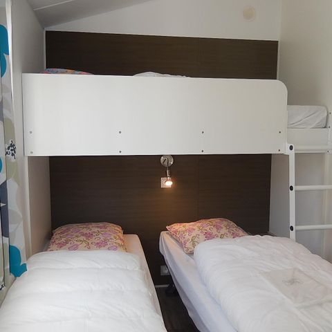 BUNGALOW 5 personnes - Chêne 28 m² avec terrasse bois semi-couverte